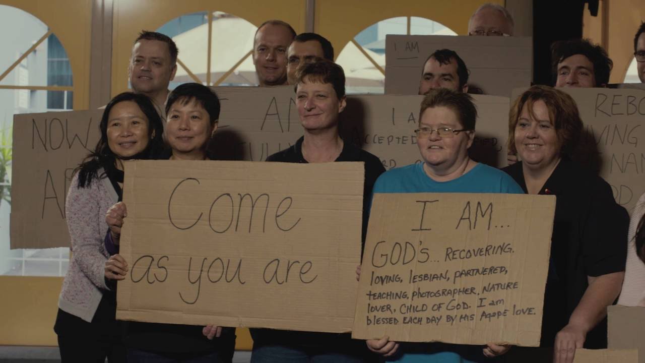 Video: LGBTIQ Christian Cardboard Testimonies
